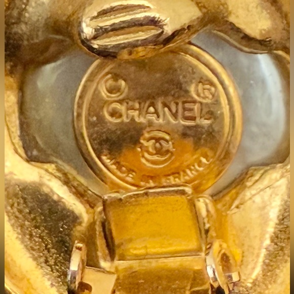 CHANEL Pearl Gold Tone Earrings - Picture 8 of 9